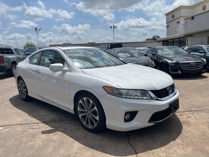 Honda Accord Vehicle Image 02