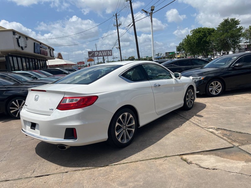 Honda Accord Vehicle Image 03