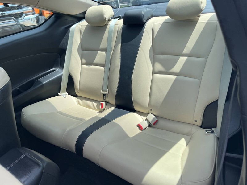 Honda Accord Vehicle Image 11