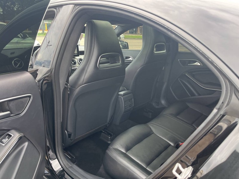 Mercedes-Benz CLA Vehicle Image 13