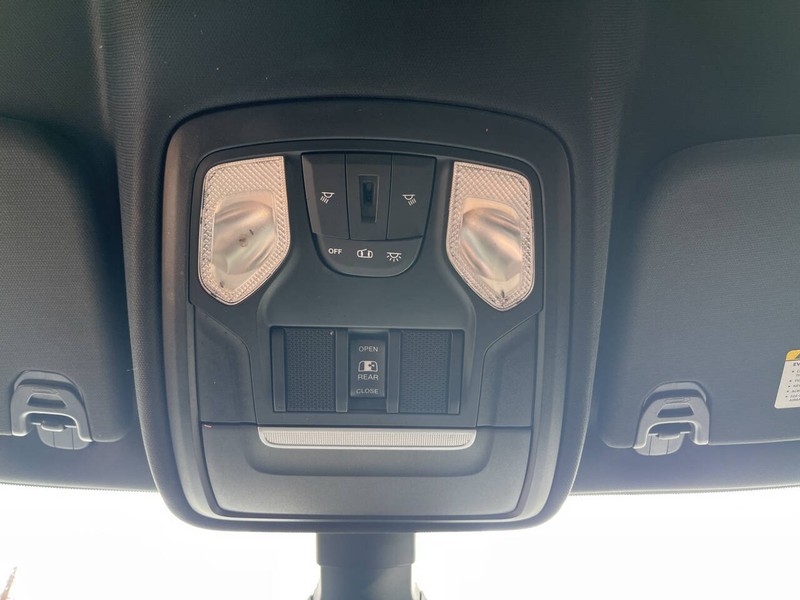 Ram 1500 Vehicle Image 17