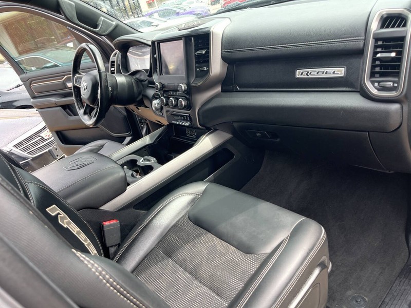 Ram 1500 Vehicle Image 24