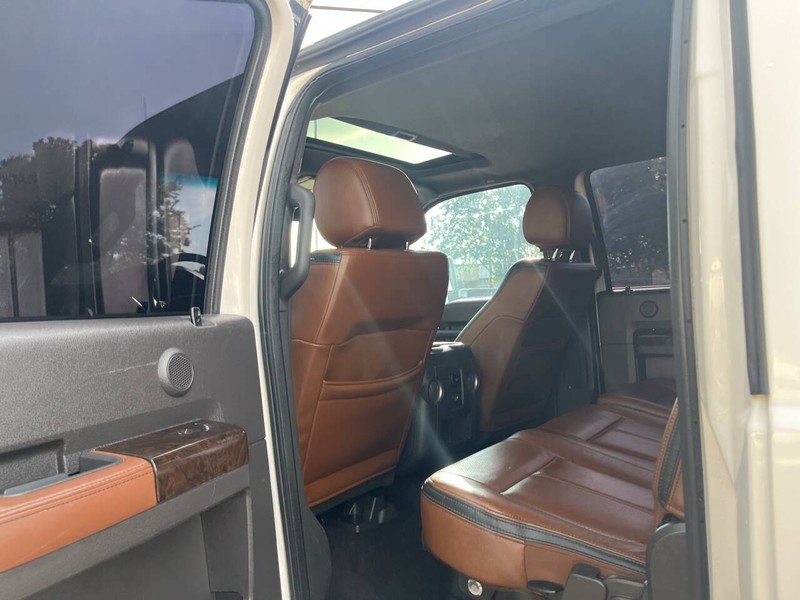 Ford Super Duty F-250 SRW Vehicle Image 21