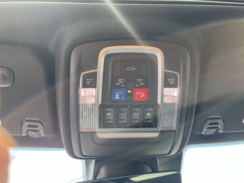 Ram 1500 Vehicle Image 18
