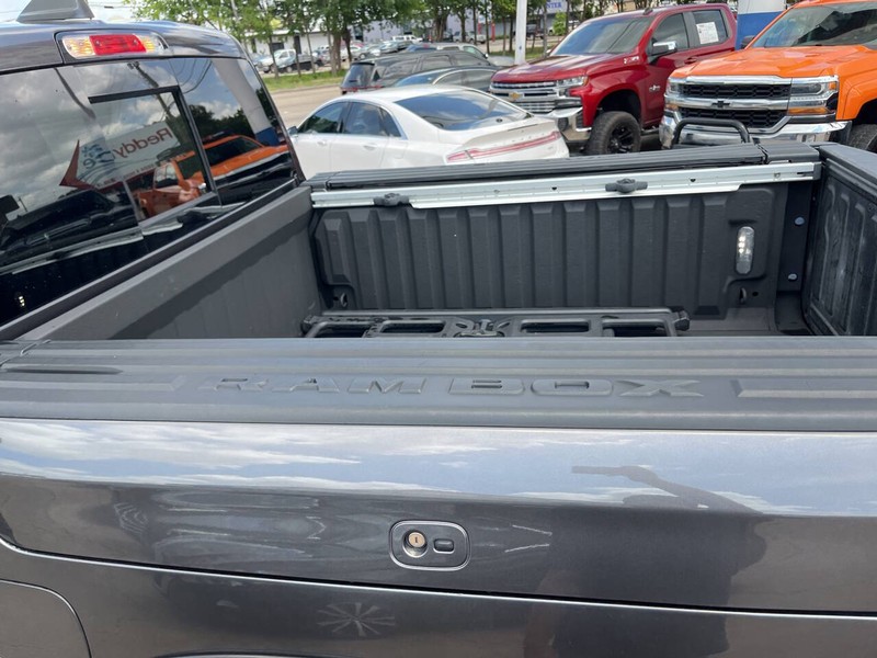 Ram 1500 Vehicle Image 23