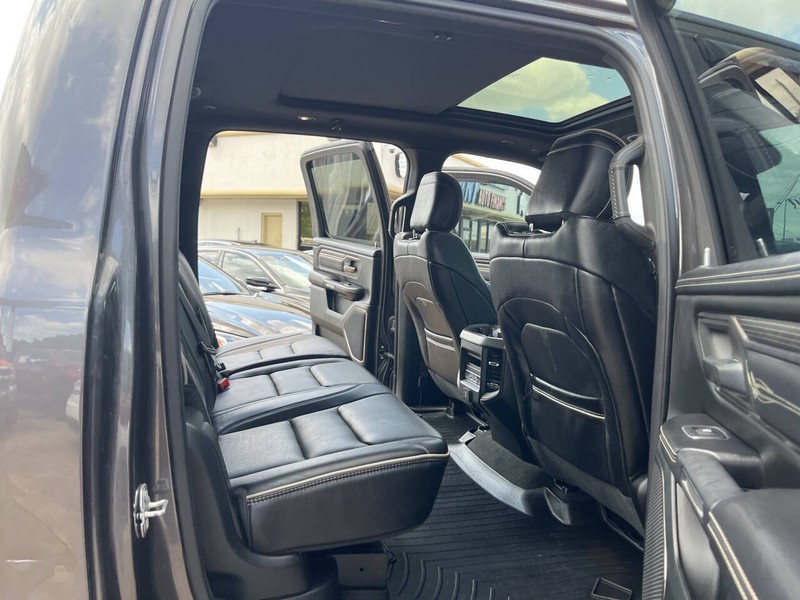 Ram 1500 Vehicle Image 24