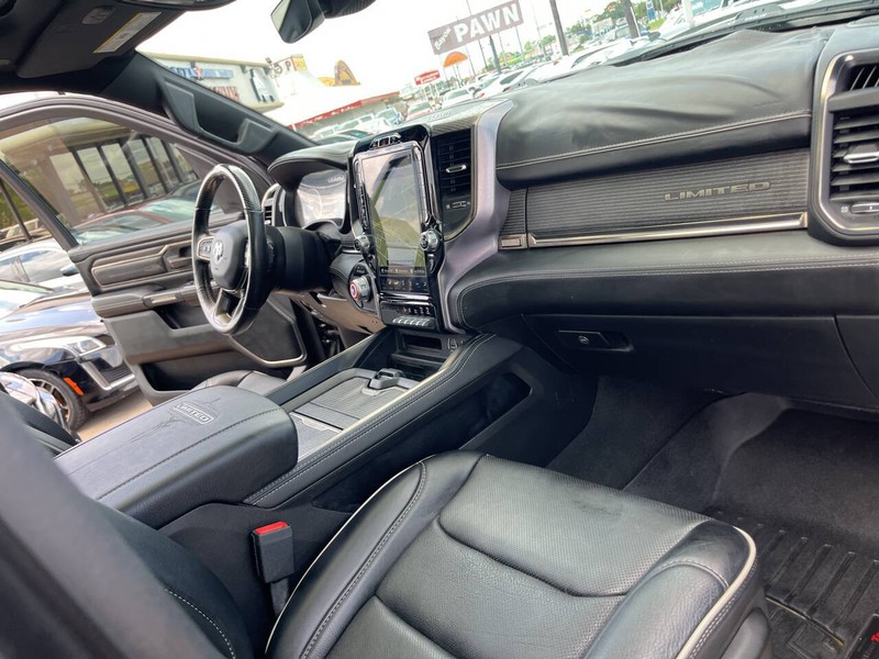 Ram 1500 Vehicle Image 28