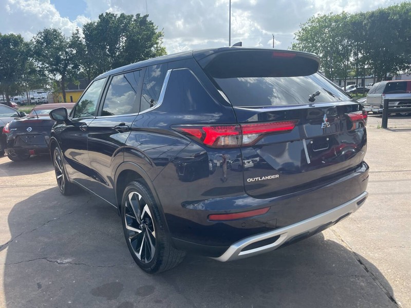 Mitsubishi Outlander Vehicle Image 05