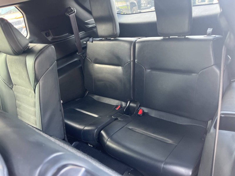 Mitsubishi Outlander Vehicle Image 21