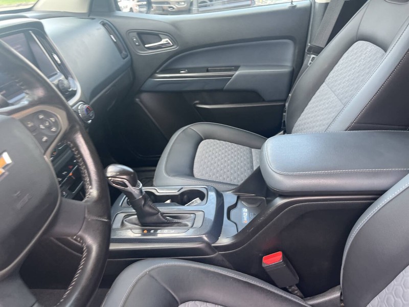 Chevrolet Colorado Vehicle Image 12
