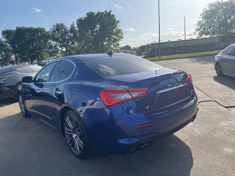 Maserati Ghibli Vehicle Image 05