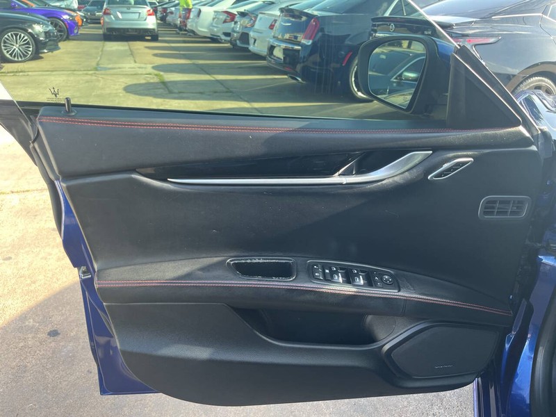 Maserati Ghibli Vehicle Image 06