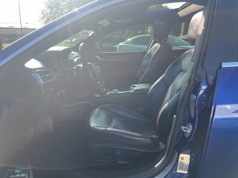 Maserati Ghibli Vehicle Image 08
