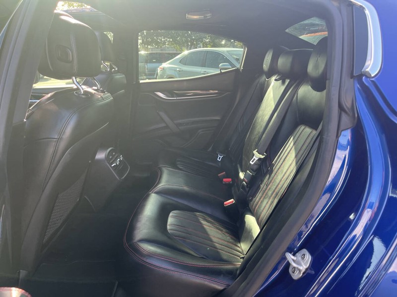 Maserati Ghibli Vehicle Image 15