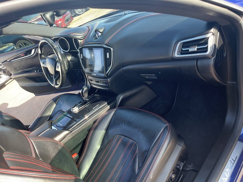 Maserati Ghibli Vehicle Image 20