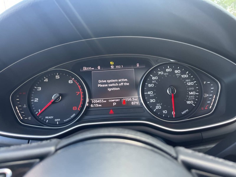 Audi A4 Vehicle Image 10