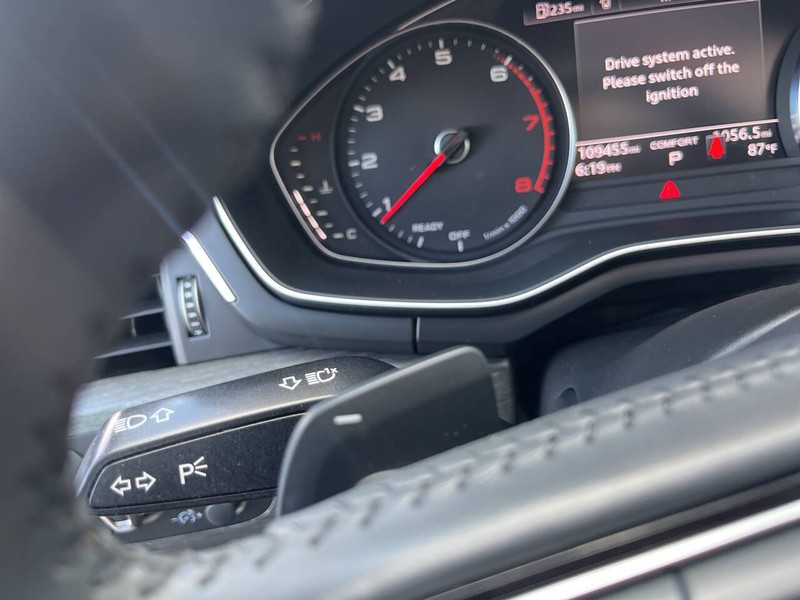 Audi A4 Vehicle Image 11