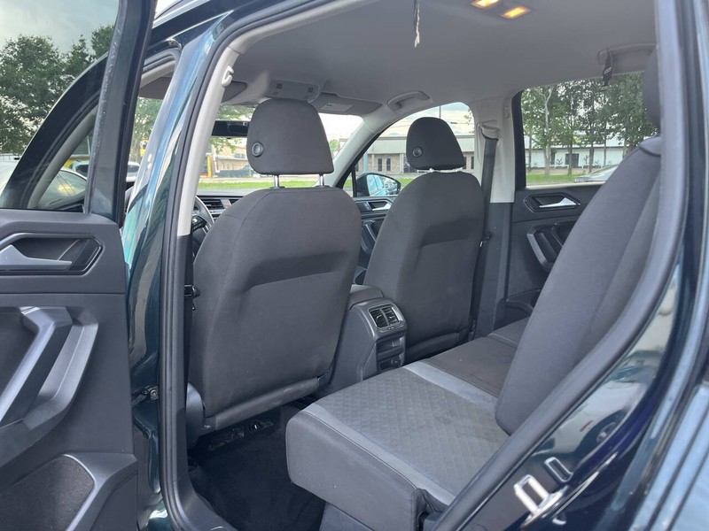Volkswagen Tiguan Vehicle Image 15