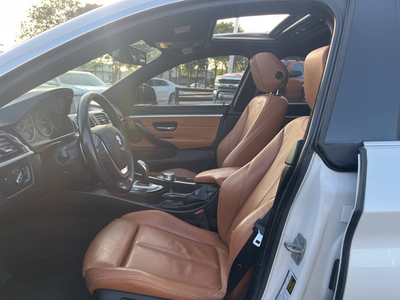 BMW 4 Series Vehicle Image 08