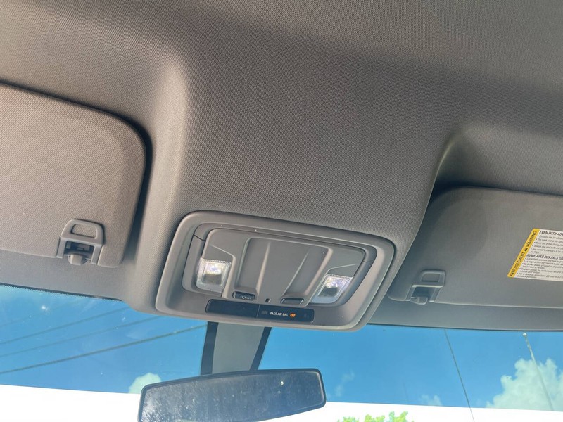 Chevrolet Silverado 1500 Vehicle Image 11