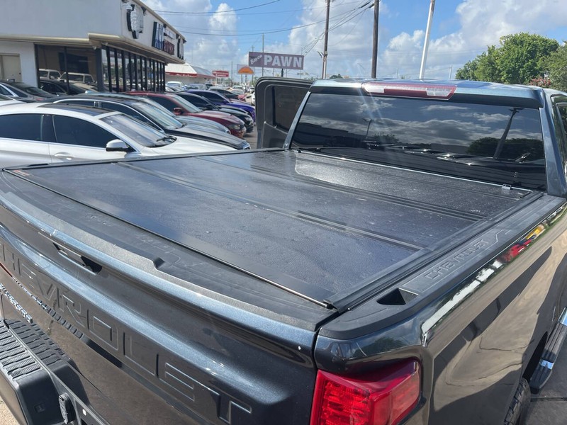 Chevrolet Silverado 1500 Vehicle Image 16