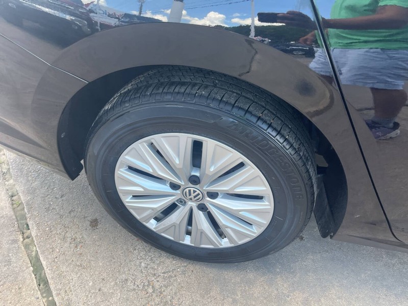 Volkswagen Jetta Vehicle Image 15