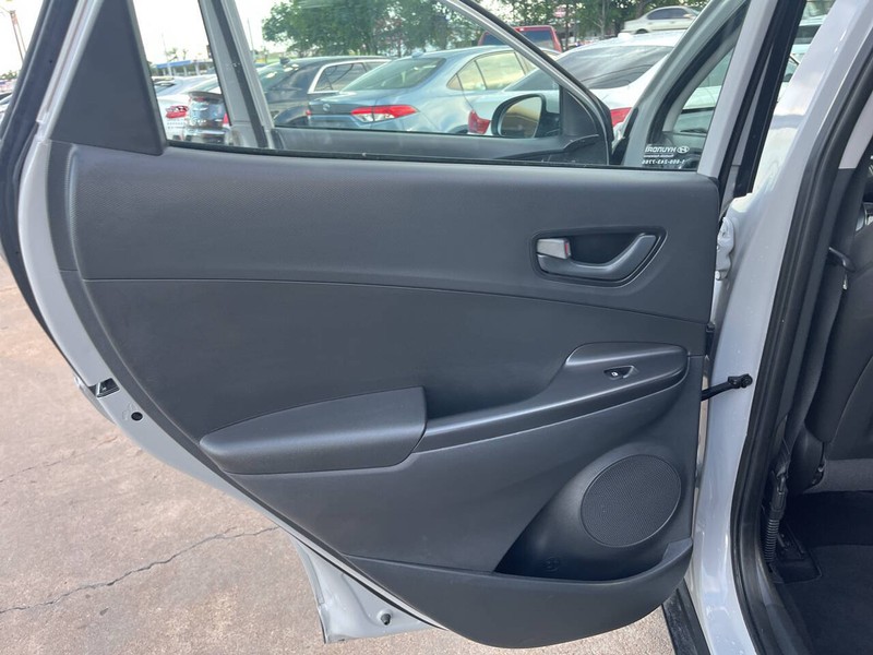 Hyundai Kona Vehicle Image 13