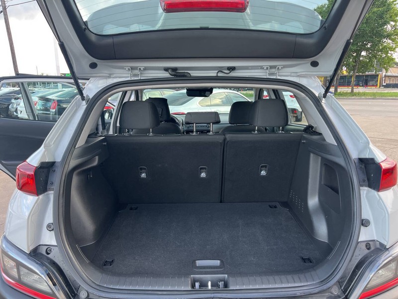 Hyundai Kona Vehicle Image 17