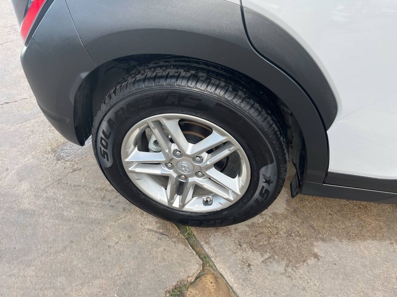 Hyundai Kona Vehicle Image 20