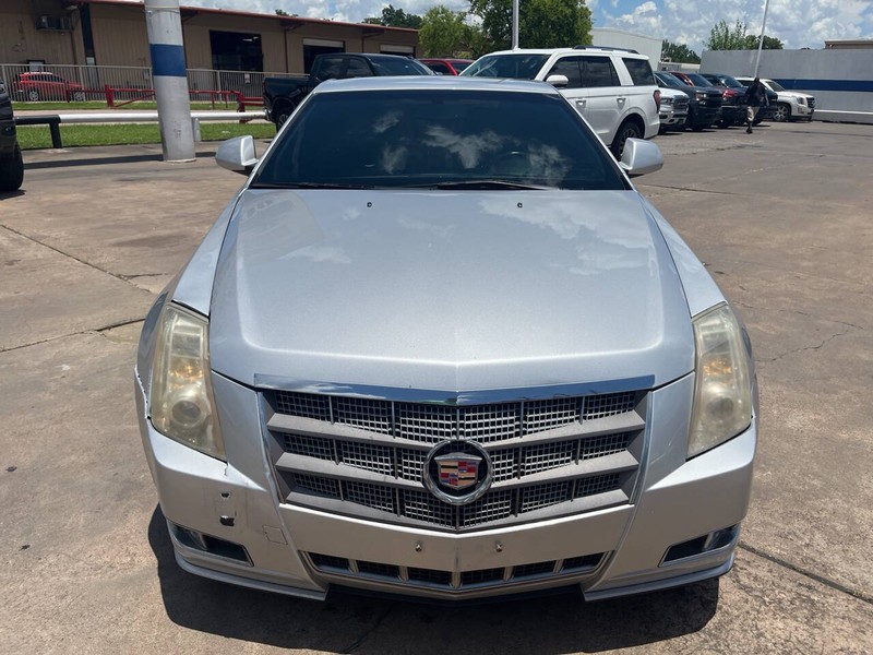 Cadillac CTS Vehicle Image 02