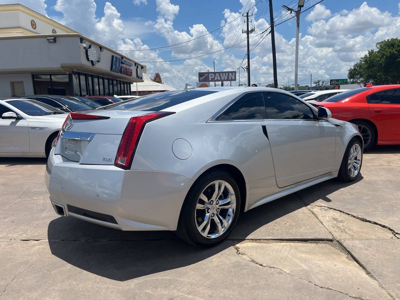 Cadillac CTS Vehicle Image 04