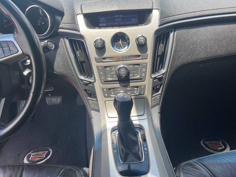 Cadillac CTS Vehicle Image 09
