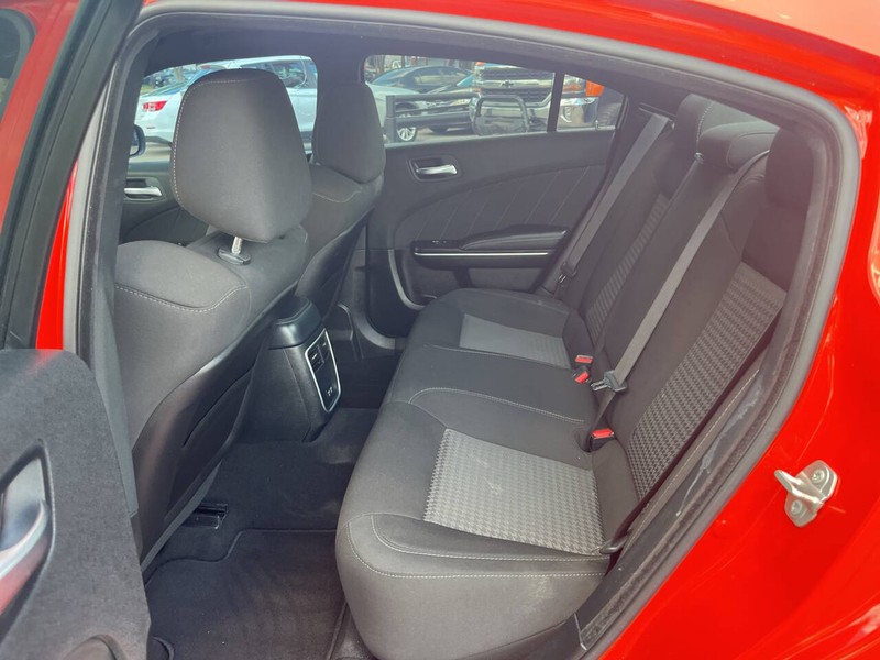 Dodge Charger Vehicle Image 15