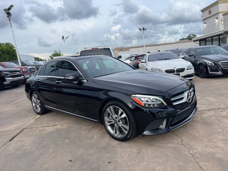 Mercedes-Benz C-Class Vehicle Image 03