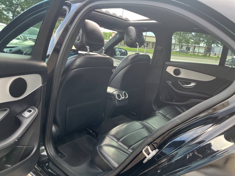 Mercedes-Benz C-Class Vehicle Image 16