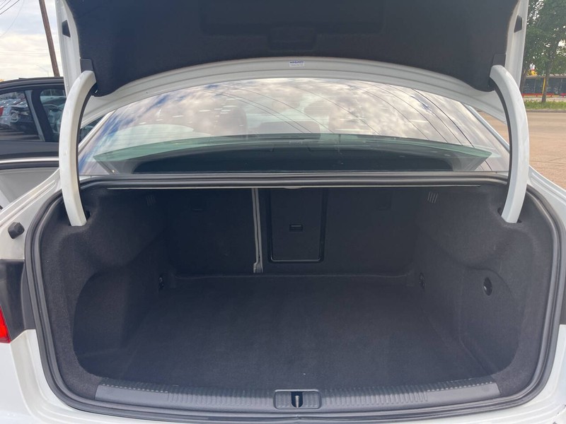 Audi A3 Vehicle Image 15
