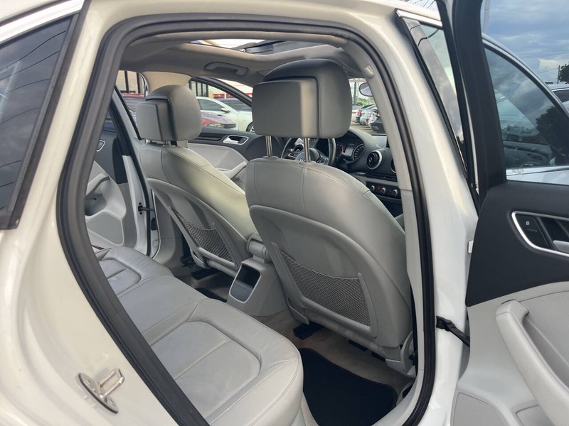 Audi A3 Vehicle Image 17