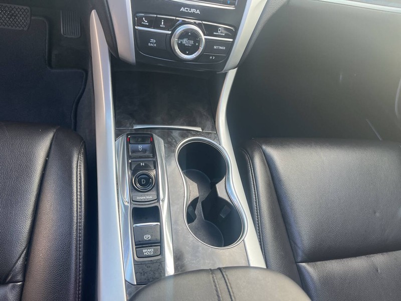 Acura TLX Vehicle Image 14