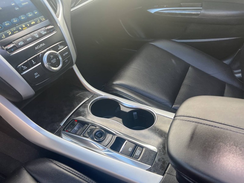 Acura TLX Vehicle Image 15