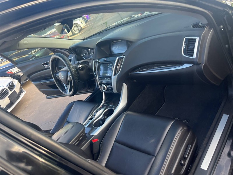 Acura TLX Vehicle Image 22
