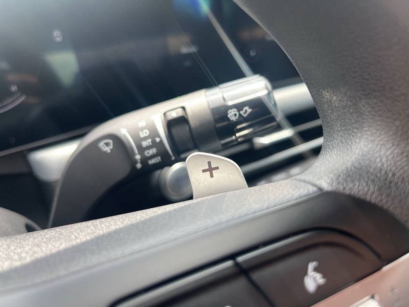Hyundai Sonata Vehicle Image 12