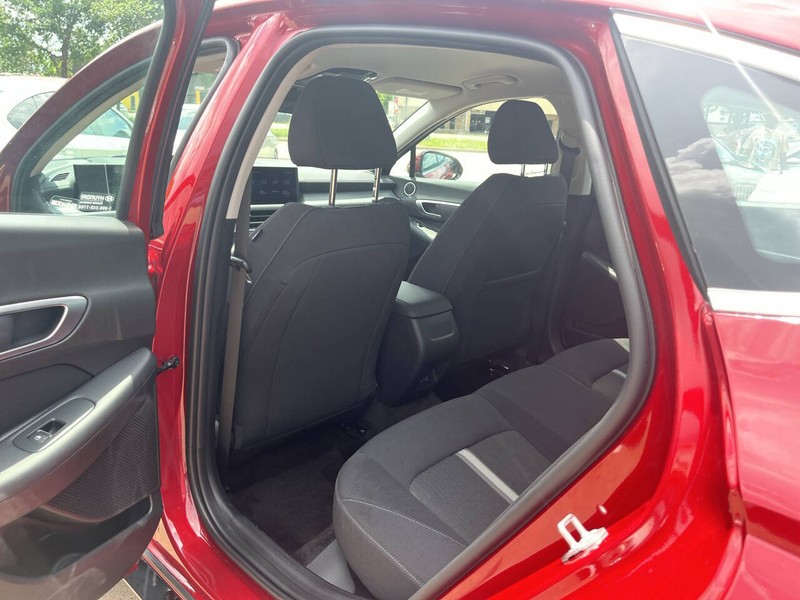 Hyundai Sonata Vehicle Image 16