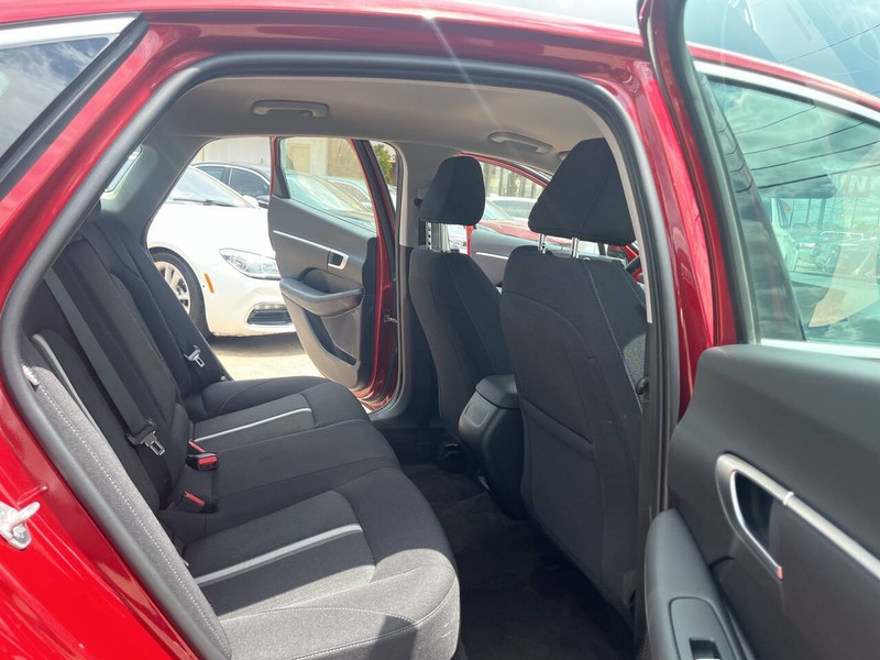 Hyundai Sonata Vehicle Image 19