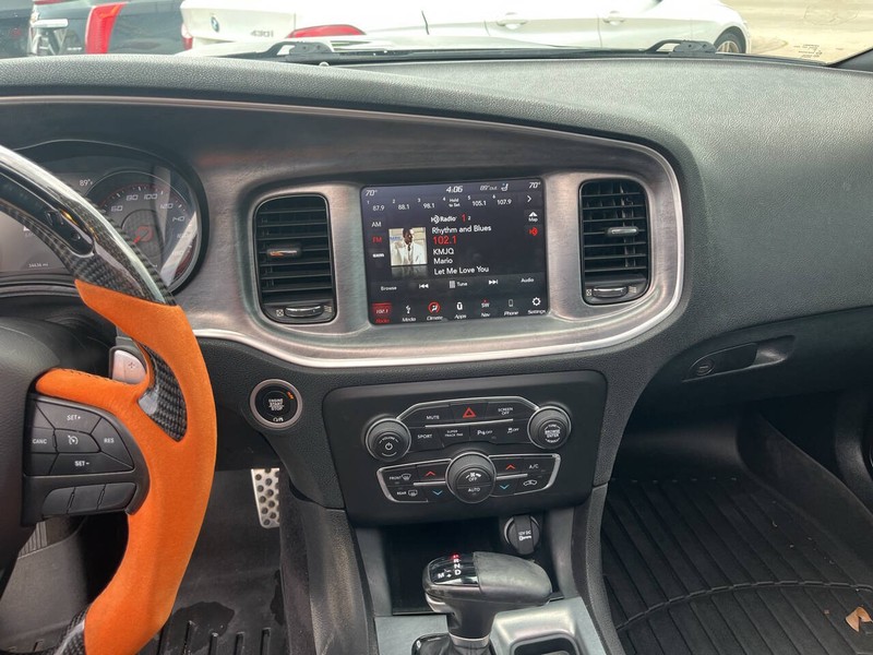 Dodge Charger Vehicle Image 11