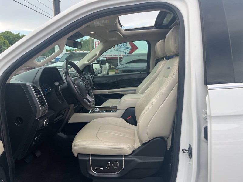 Ford Expedition Vehicle Image 09