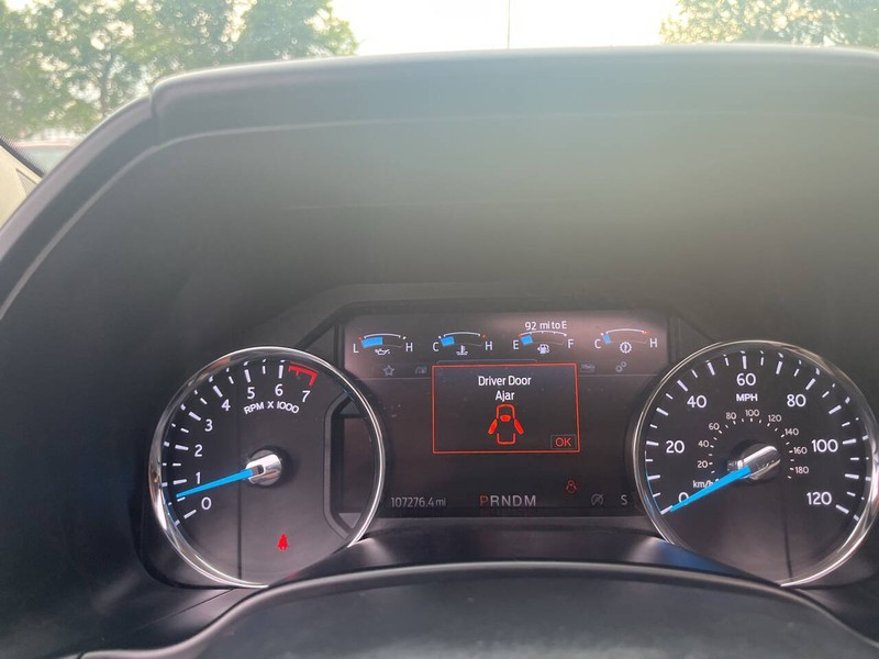 Ford Expedition Vehicle Image 11