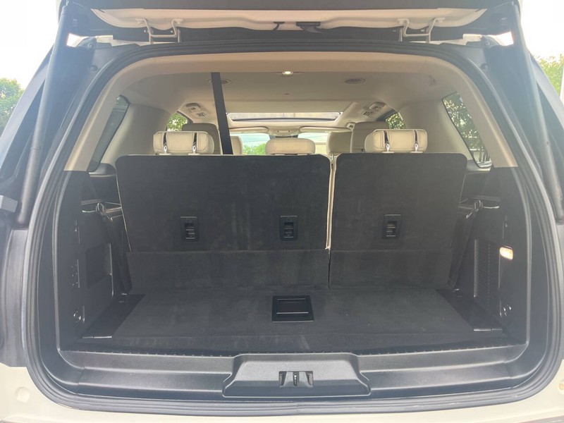 Ford Expedition Vehicle Image 22