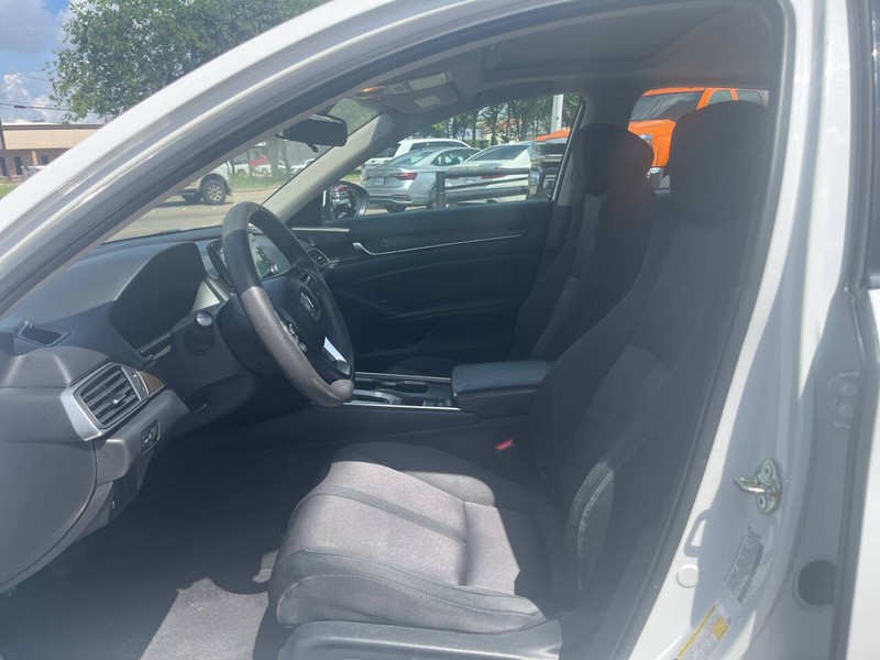 Honda Accord Sedan Vehicle Image 08