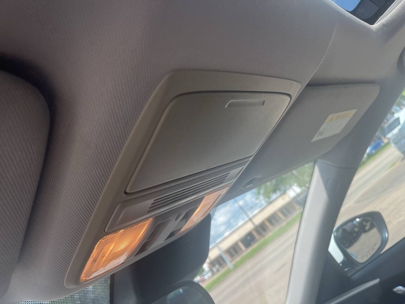 Honda Accord Sedan Vehicle Image 12