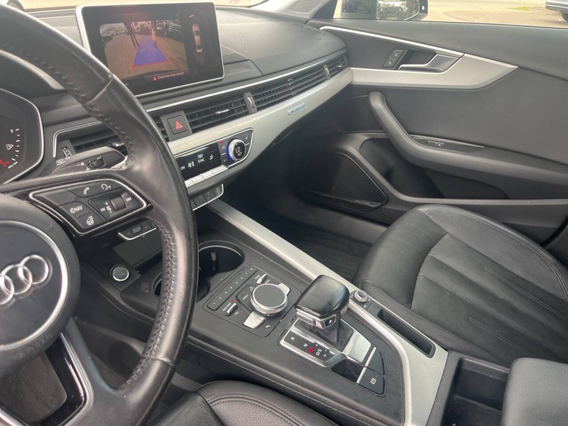 Audi A4 Vehicle Image 06